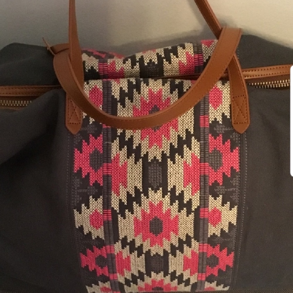 Johnny was PAIGE WEEKEND BAG Used - Picture 7 of 8